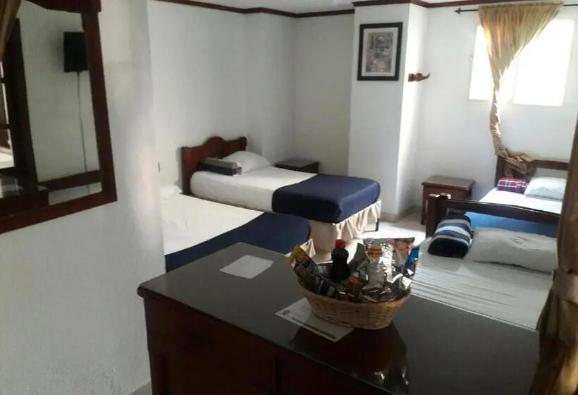 Familienzimmer, Davinci Calarca