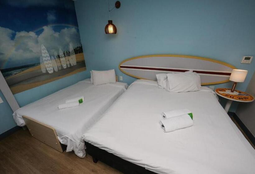 اتاق خانوادگی, Delphin Surf