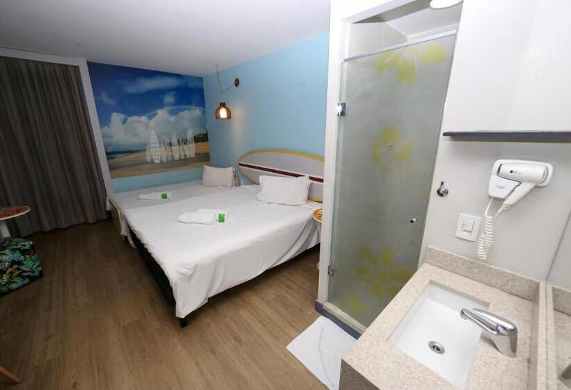 اتاق خانوادگی, Delphin Surf