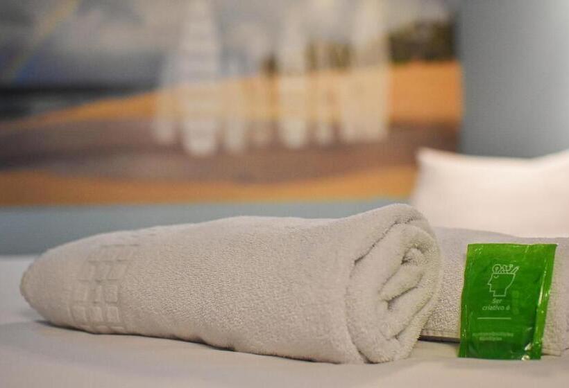 اتاق استاندارد, Delphin Surf