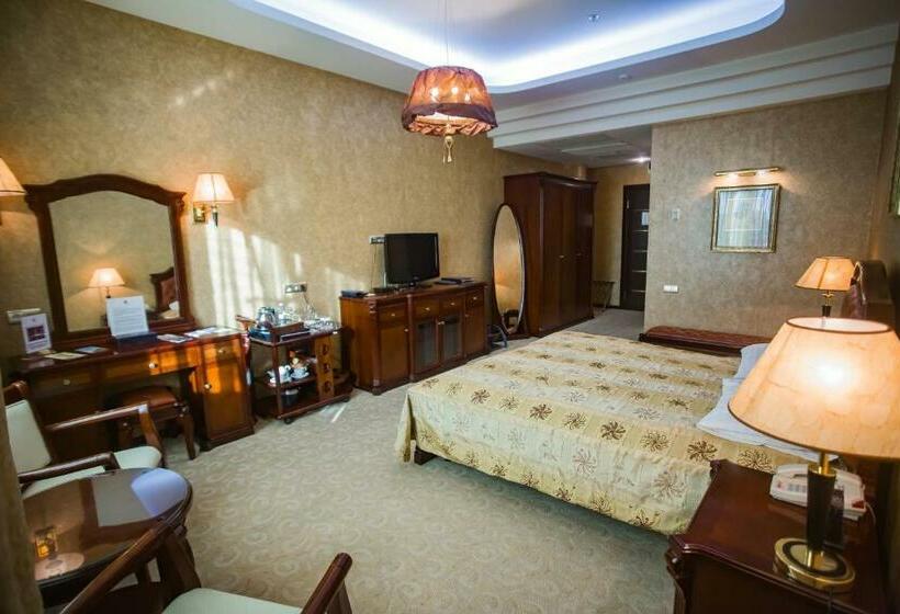 اتاق استاندارد, Feride