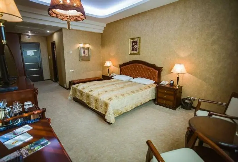 اتاق استاندارد, Feride