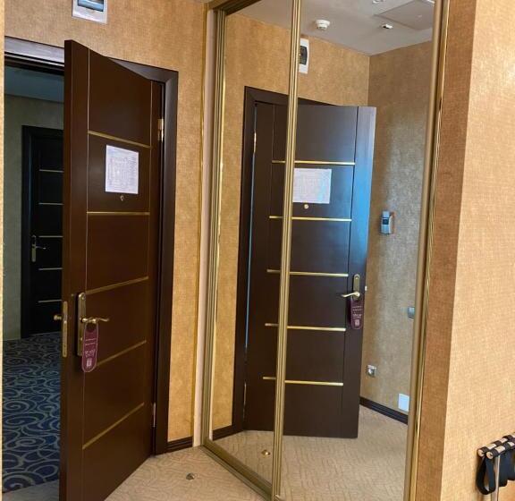 سوییت جونیور لوکس, Feride