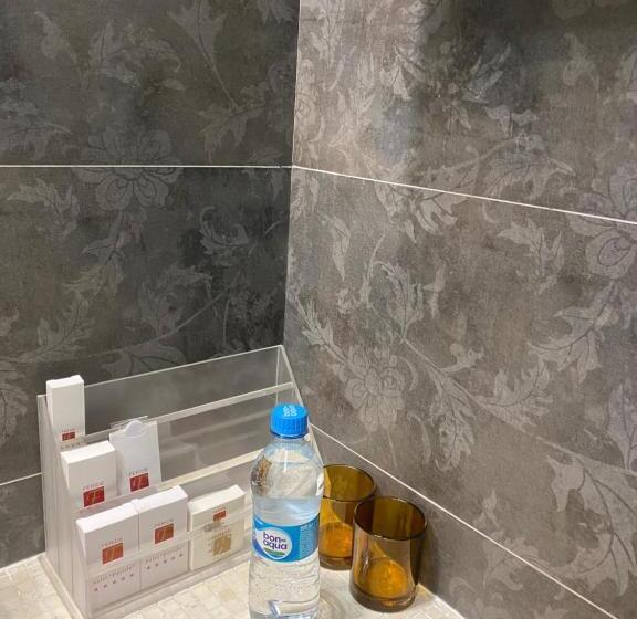 سوییت جونیور لوکس, Feride