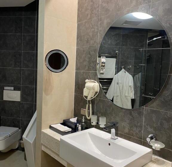 سوییت جونیور لوکس, Feride