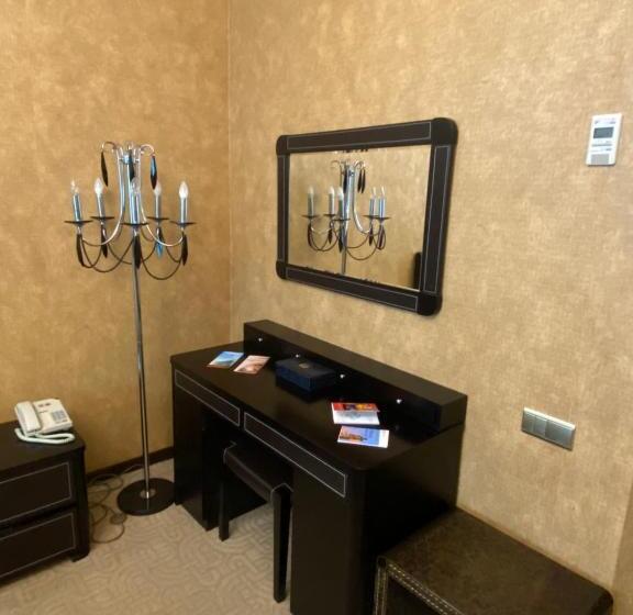 سوییت جونیور لوکس, Feride