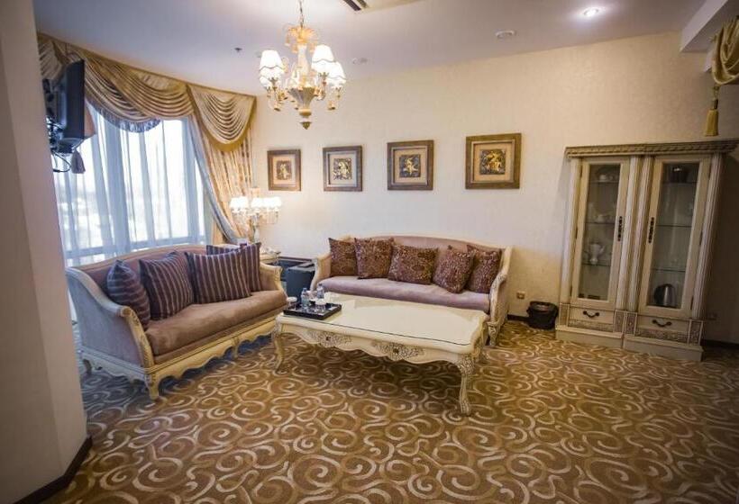 سوئیت با تخت بزرگ, Feride