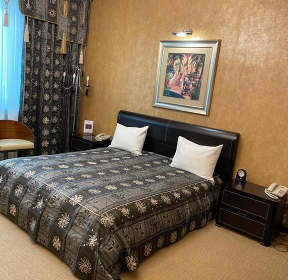 سوییت جونیور لوکس, Feride