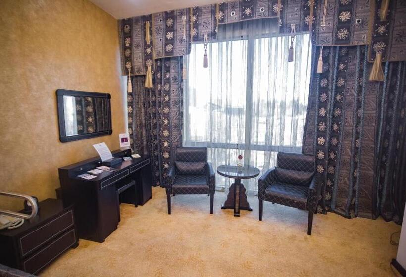 سوییت جونیور لوکس, Feride