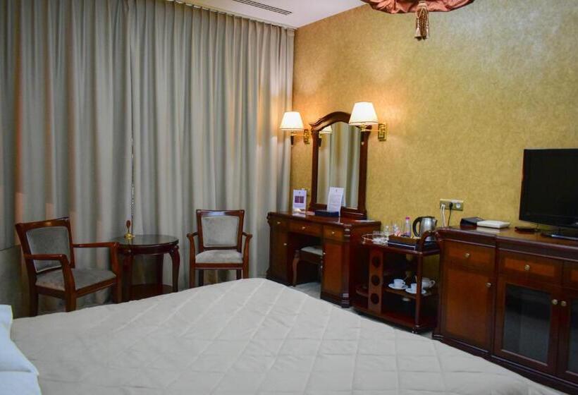 اتاق استاندارد, Feride