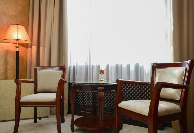 اتاق استاندارد, Feride