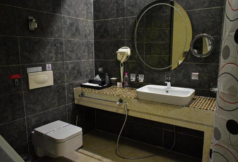 سوییت جونیور لوکس, Feride