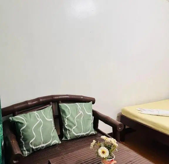 اتاق اکونومی, Amancio S Balai   Near The Airport, City Center!