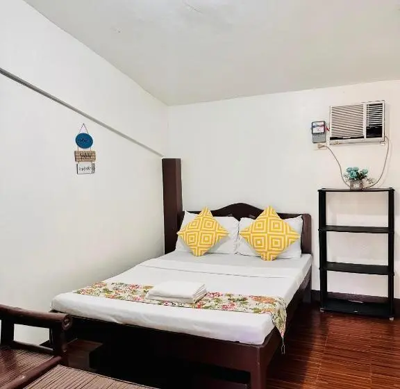 اتاق استاندارد با سرویس بهداشتی مشترک, Amancio S Balai   Near The Airport, City Center!