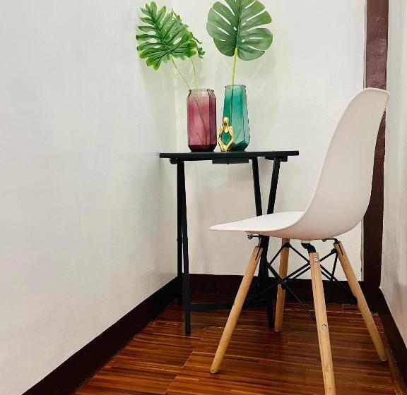 اتاق لوکس, Amancio S Balai   Near The Airport, City Center!