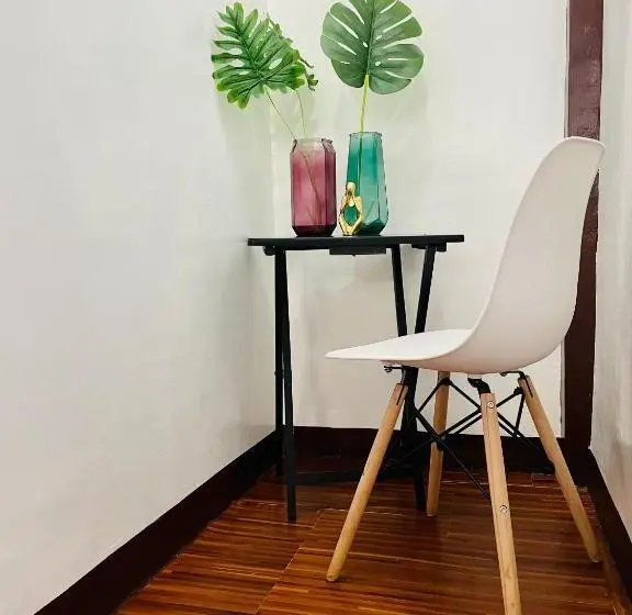 اتاق لوکس, Amancio S Balai   Near The Airport, City Center!
