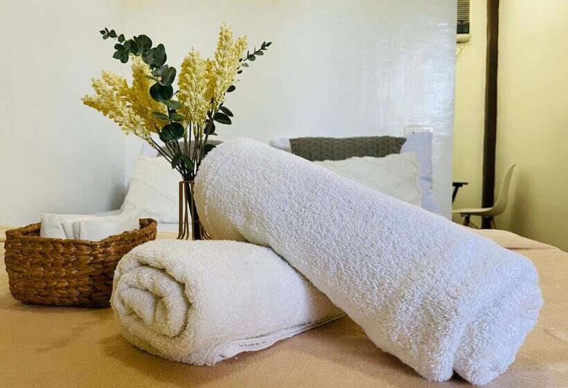 اتاق لوکس, Amancio S Balai   Near The Airport, City Center!