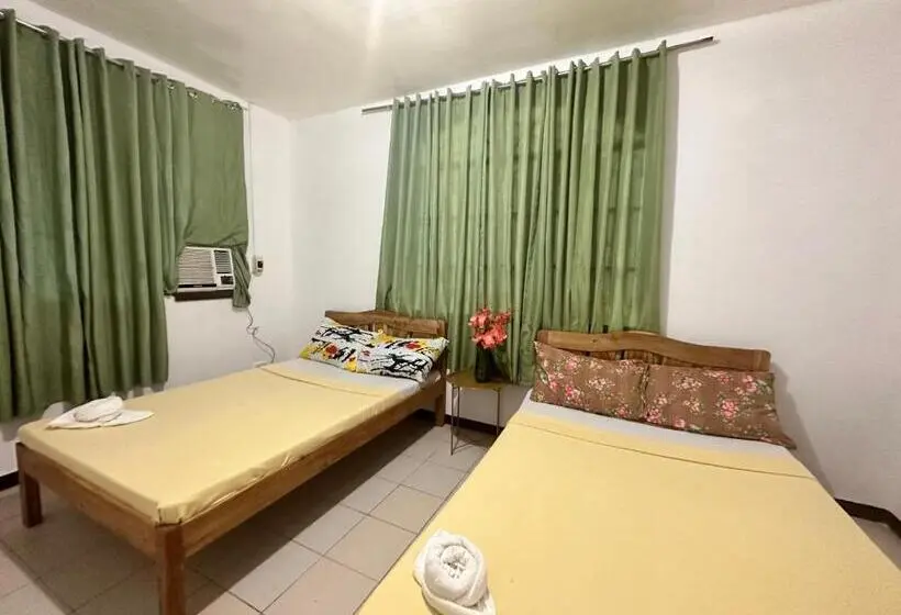 اتاق استاندارد چهارنفره با سرویس بهداشتی مشترک, Amancio S Balai   Near The Airport, City Center!