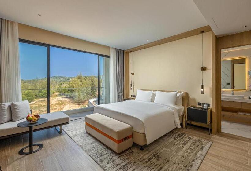 小型豪华套房, Laya Resort Phuket Island