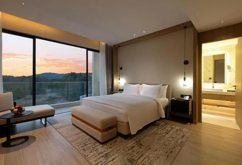 スイート, Laya Resort Phuket Island