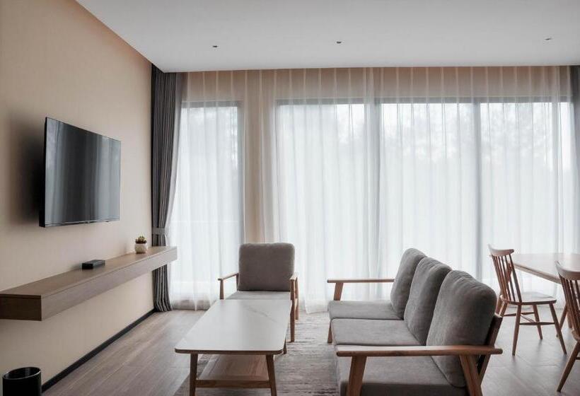 Люкс 2 Спальни, Laya Resort Phuket Island