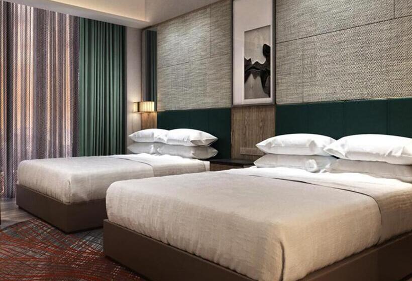 Номер Deluxe, Sheraton Kuching