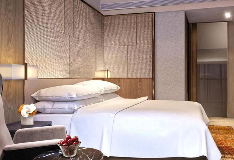 이그제큐티브 스위트 킹침대, Sheraton Kuching