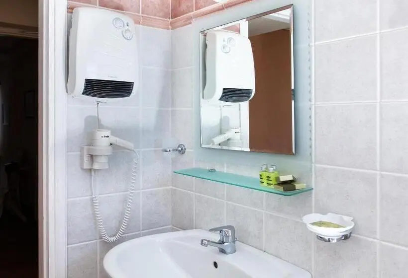 Chambre Standard, Egli