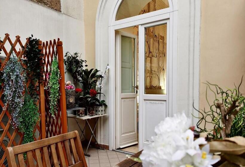 اتاق لوکس, Artistic Charming House