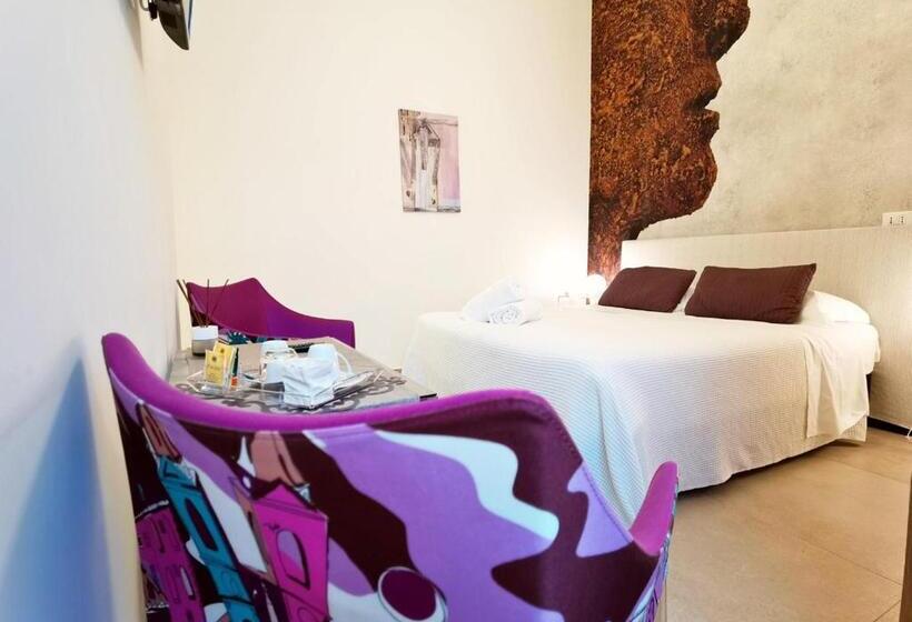 اتاق استاندارد, Artistic Charming House