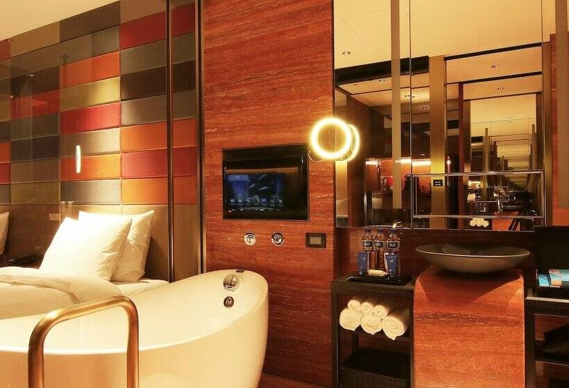 Quarto Triplo Standart, H2o