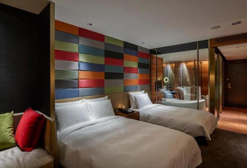 Quarto Triplo Standart, H2o