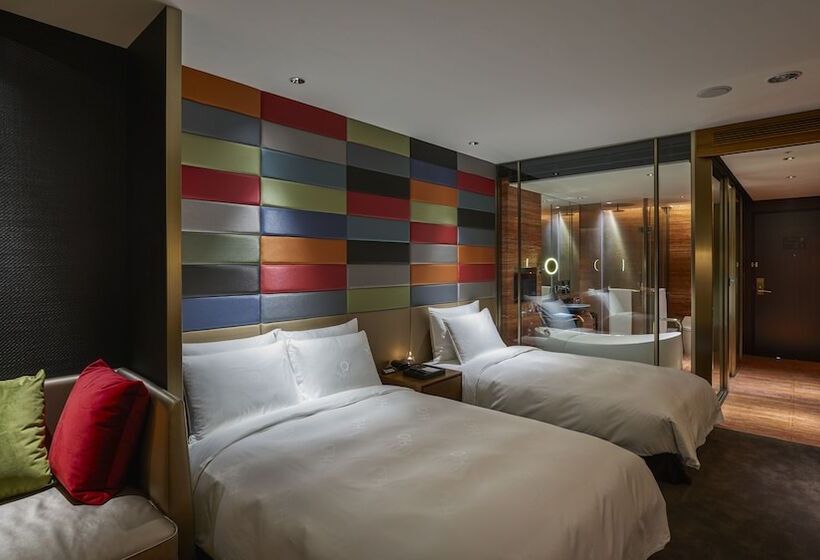 Quarto Triplo Standart, H2o