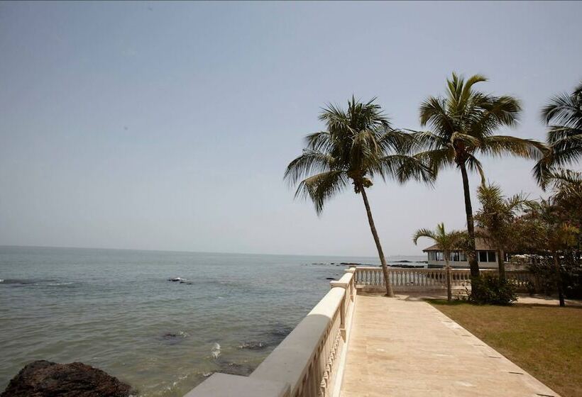 سوئیت پرزیدنت, Palm Camayenne