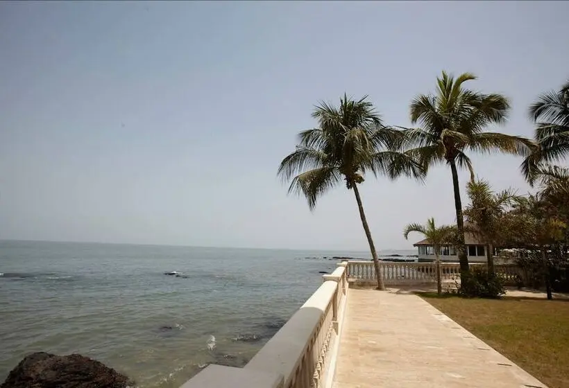 سوئیت پرزیدنت, Palm Camayenne