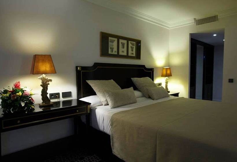 سوئیت پرزیدنت, Palm Camayenne