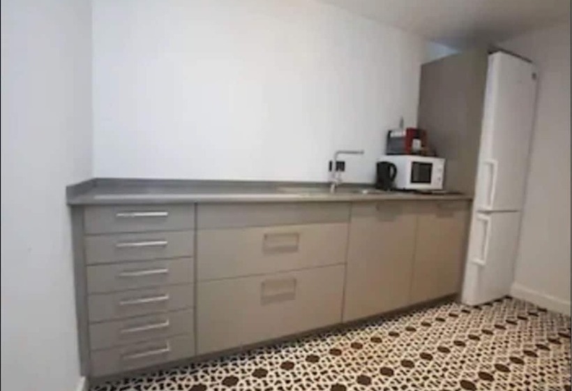 سوئیت پرزیدنت, Palm Camayenne