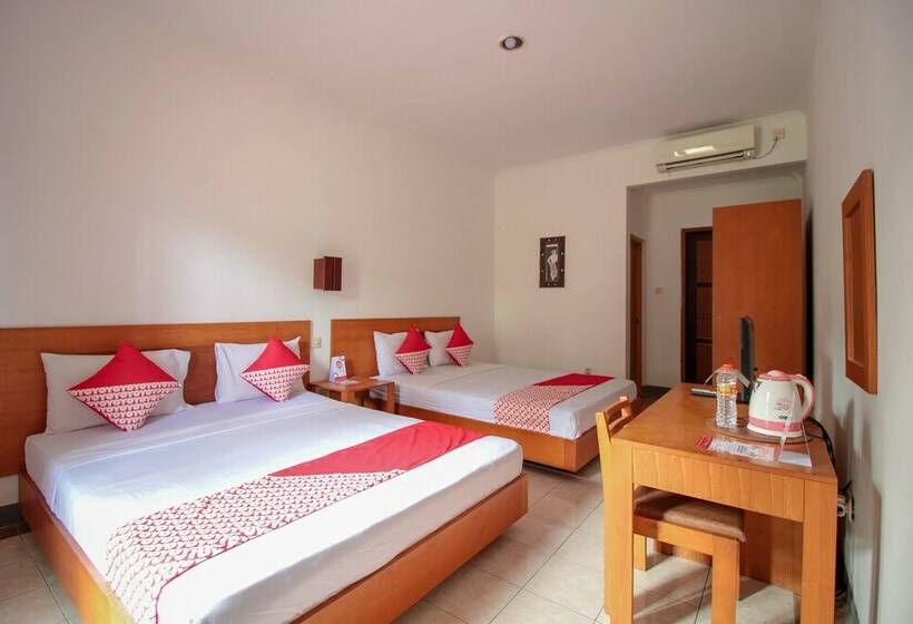 デラックスルーム, Reddoorz Plus At Hotel Sofia Pangandaran