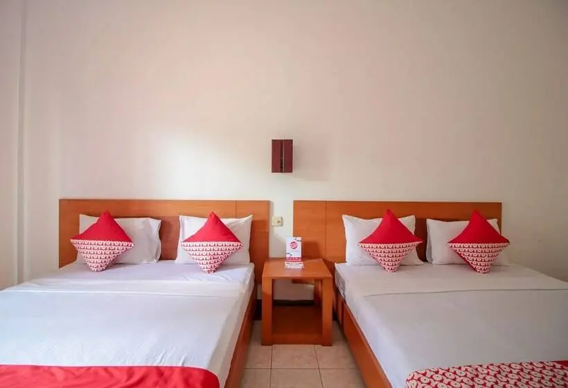 Deluxe Zimmer, Reddoorz Plus At Hotel Sofia Pangandaran