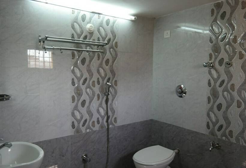 Standard Room, Sakthi Guest House