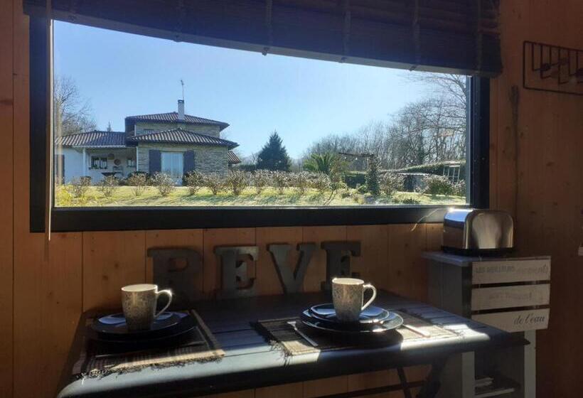 بانگلوی استاندارد, Maison Hamak