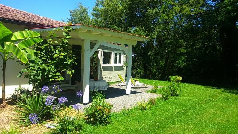 بانگلوی استاندارد, Maison Hamak