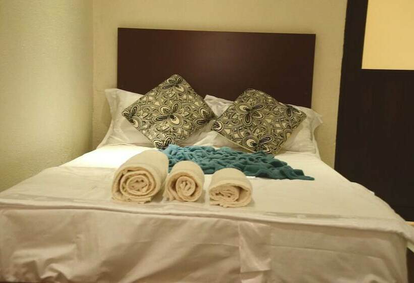 اتاق عادی, Commonlens Inn