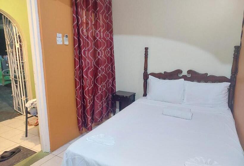 استودیو استاندارد با تراس, Dancehall Hostel