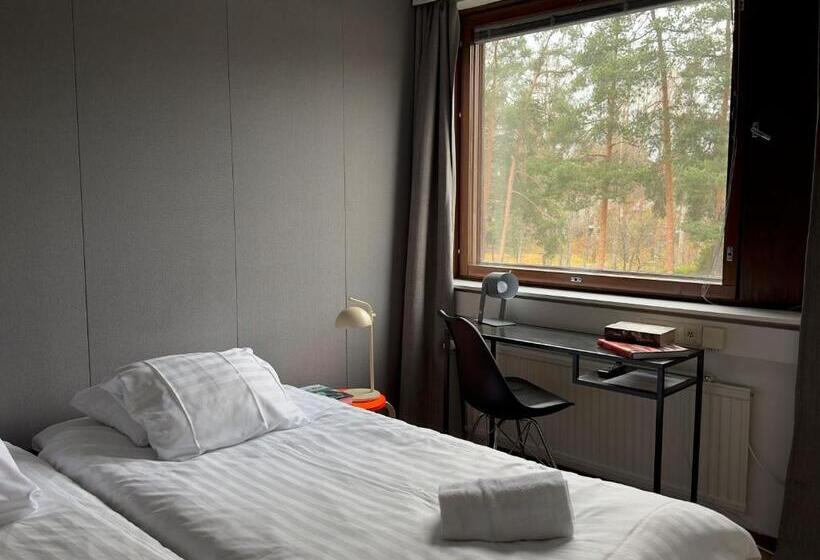 Номер Стандарт Совместная Ванная, The Rooms Airport   20rooms