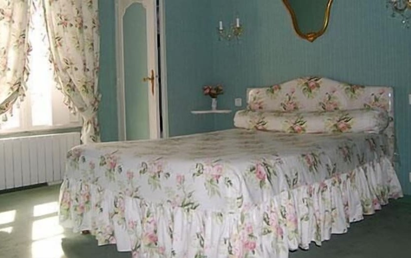 Номер Стандарт, Hôtel Le Prieuré