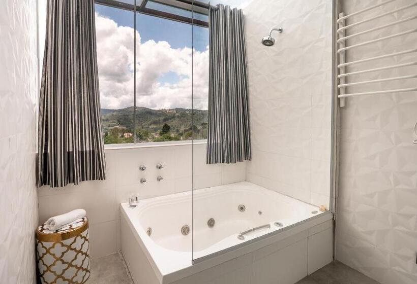 스탠다드 자쿠지 룸, Pousada Cafe Poesia