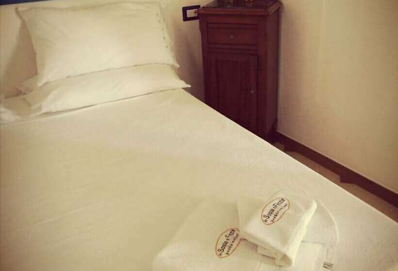 غرفة قياسية, Le Soste Di Finzia B&b