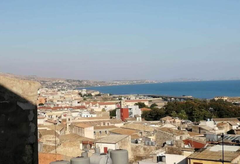 غرفة قياسية ثلاثية, Le Soste Di Finzia B&b