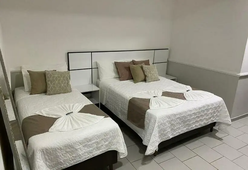 Standard Kolmen Hengen Huone, Caiçara